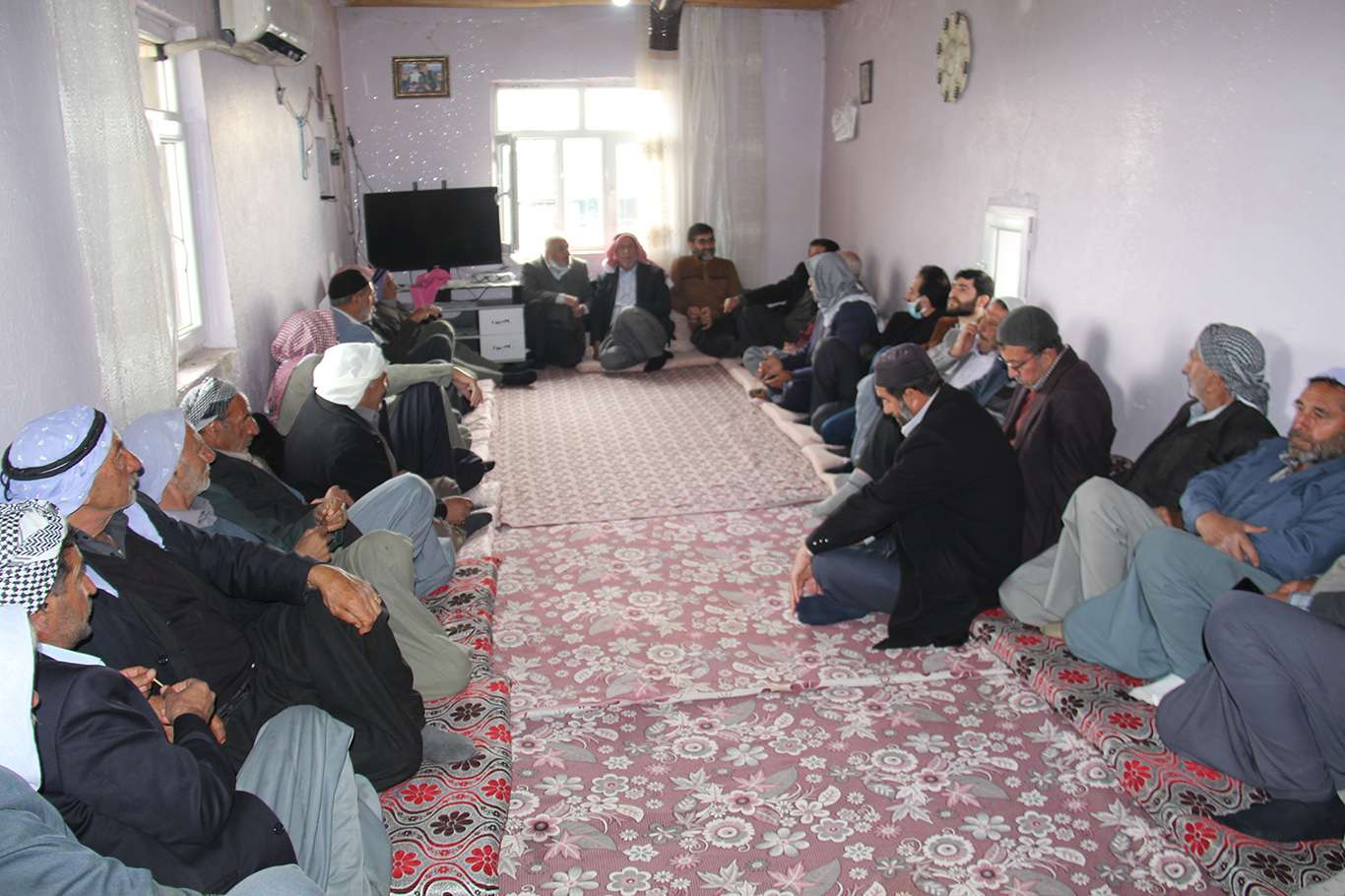 HÜDA PAR ve kanaat önderlerinin aracılığıyla husumetli aileler barıştırıldı